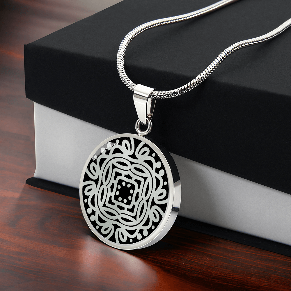 Wordala Word Mandala Necklace "HOPE" 001